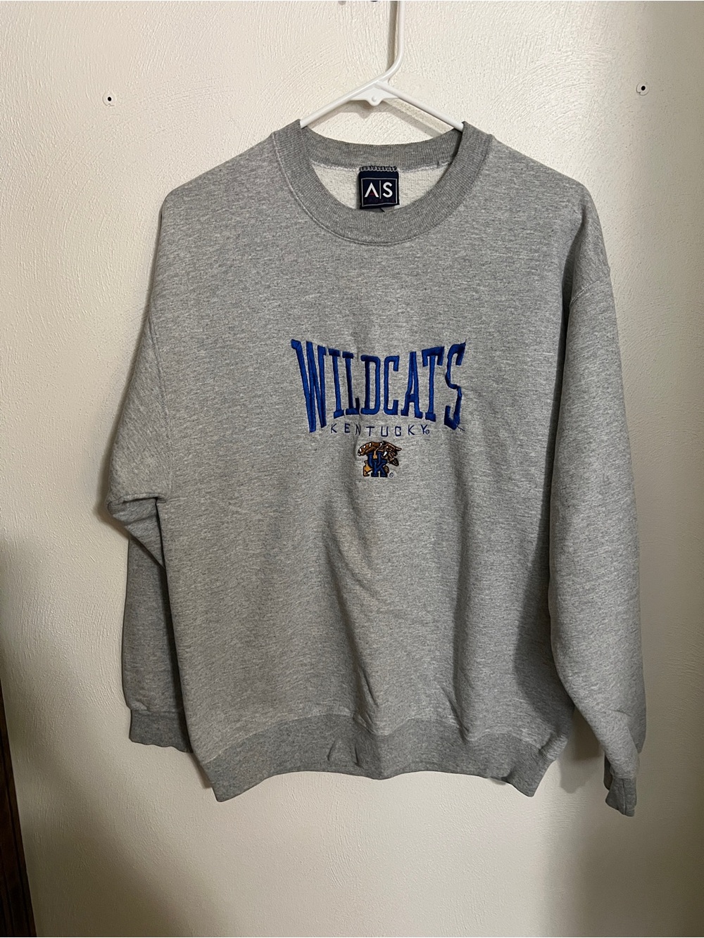 AS Classic University of Kentucky Wildcats Embroidered Crewneck Grey Blue Wms M